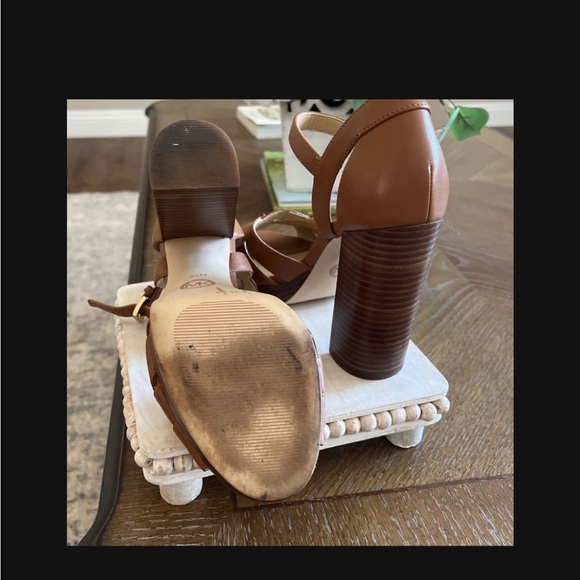 Annaliese Leather Platform Sandal - Picture 6 of 8